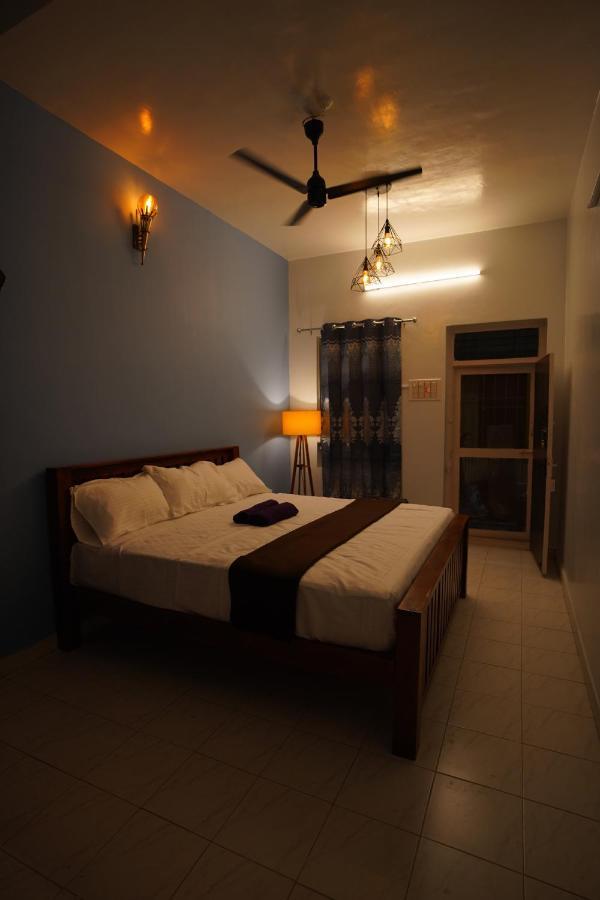 Omkara - The Fives Guest House Tiruvannāmalai Zewnętrze zdjęcie