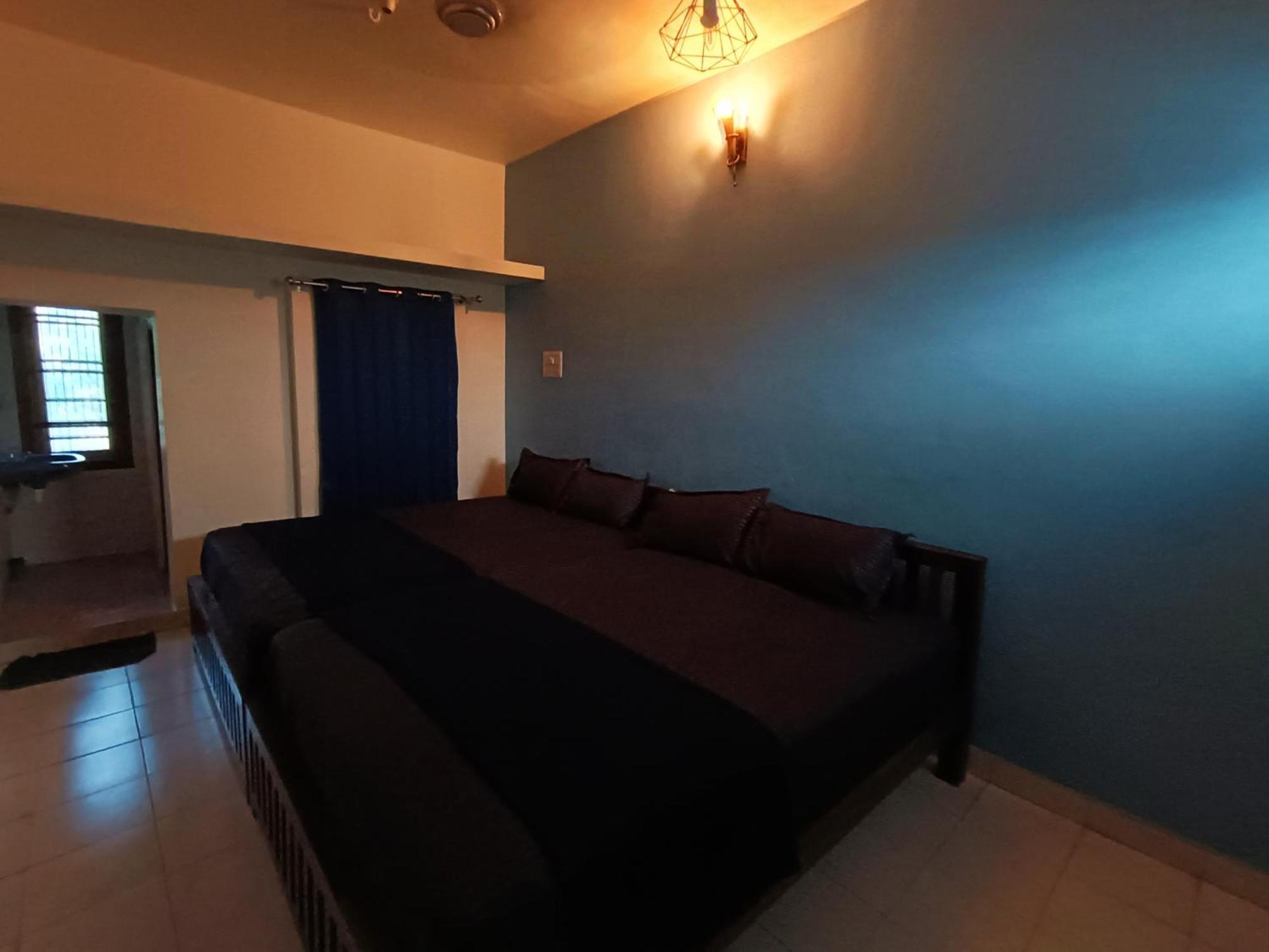 Omkara - The Fives Guest House Tiruvannāmalai Pokój zdjęcie