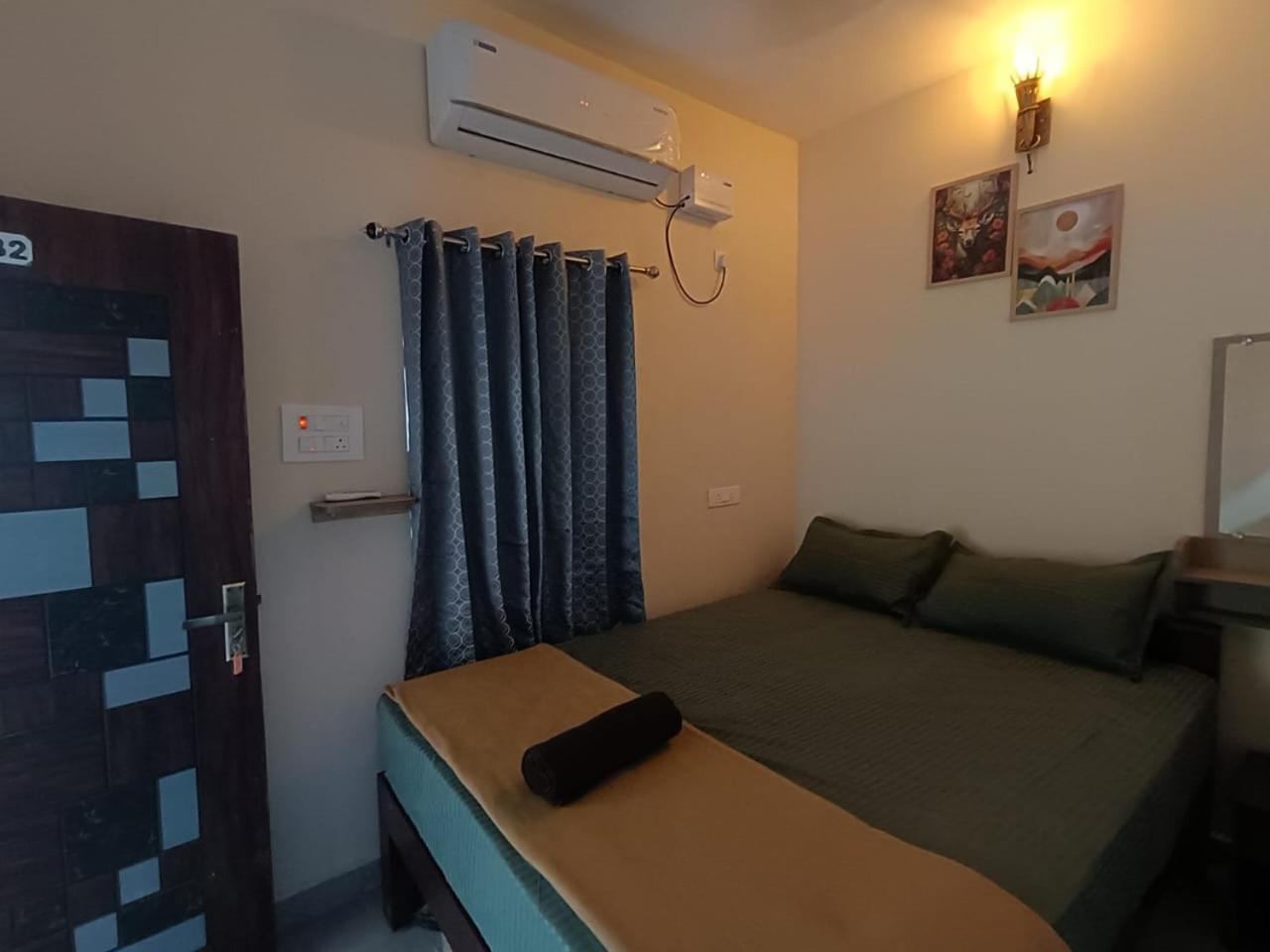 Omkara - The Fives Guest House Tiruvannāmalai Zewnętrze zdjęcie